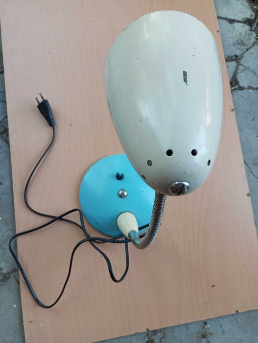 Лот от разнообразни лампи