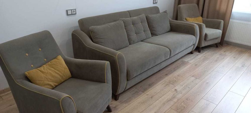 Диван и два кресла