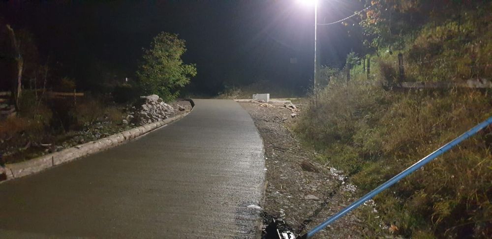 Turnari Beton finisat cu Cuart - Elicopterizat Industrial, Periat