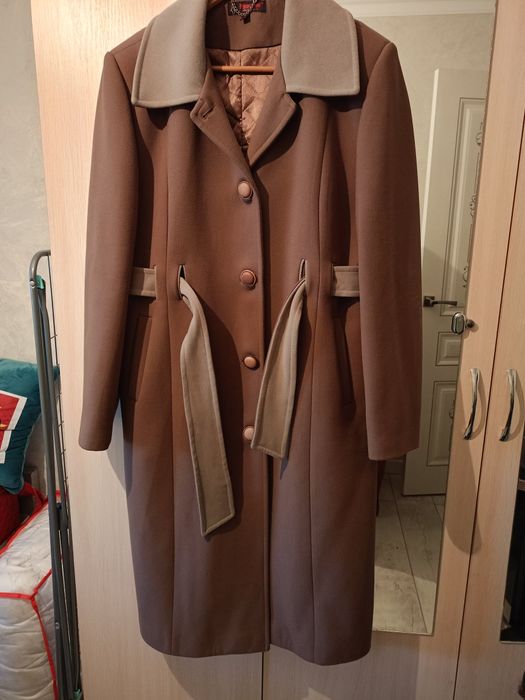 Продаётся пальто
