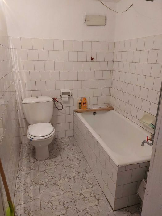Vand casa in Anina mobilata 4 camere + garaj