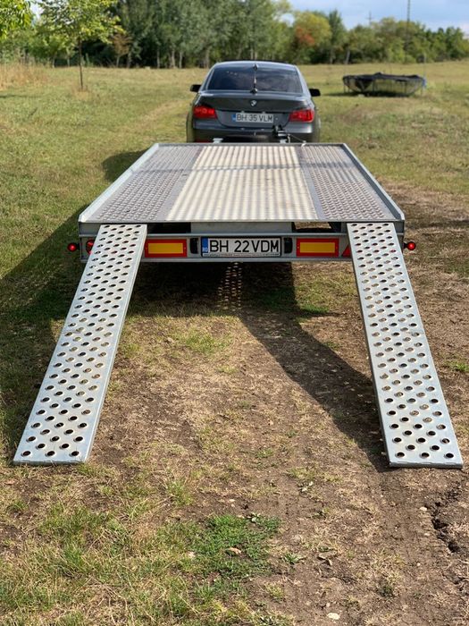 Închiriez trailer/ platformă 4,5m