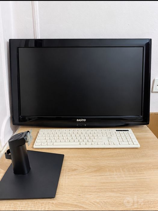 Телевизор-монитор SANYO 24″ + клавиатура, HDMI