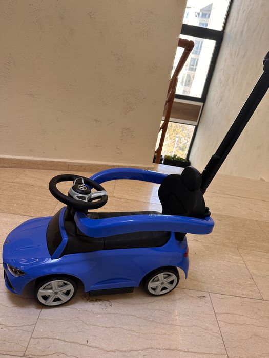 Продава детско камионче