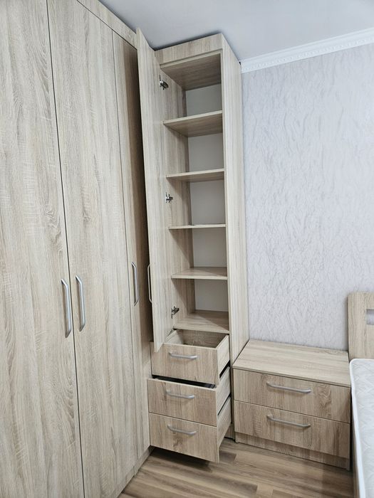 Продам спальный гарнитур