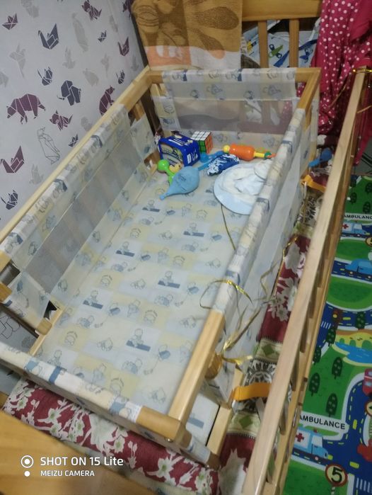 Продам детскую кроватку