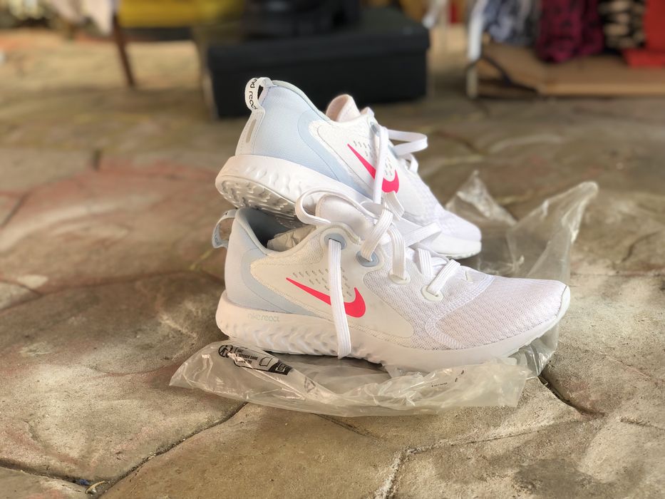 Nike React produs nou