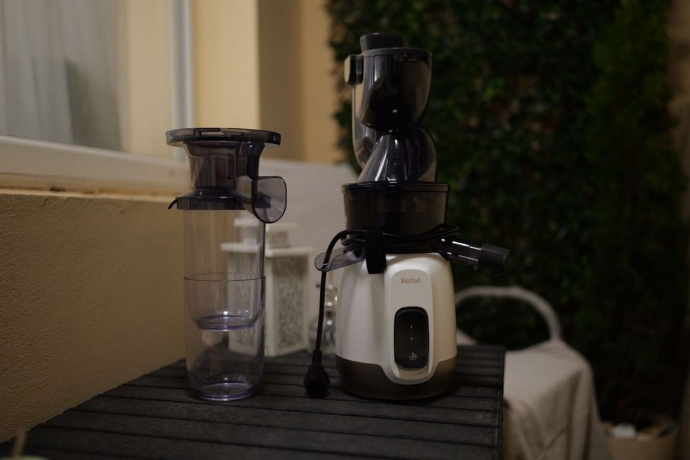 Сокоизтисквачка машина за фреш