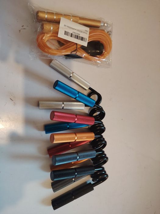 Set 6 extensoare antrenament mâini + coarda de sarit