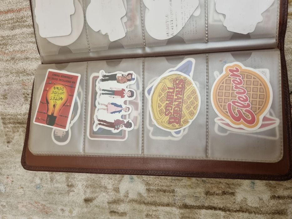 Наклейки Очень Странные дела