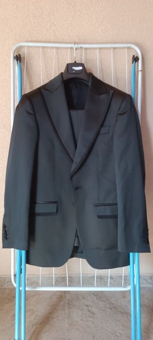 Ликвидация на мъжки костюми