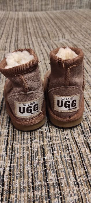 Продам новые уги  детские