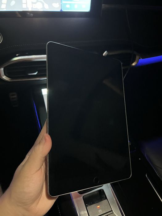 Срочно продается iPad 6