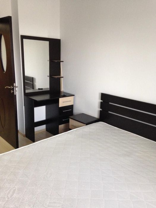 Vand apartament 3 camere