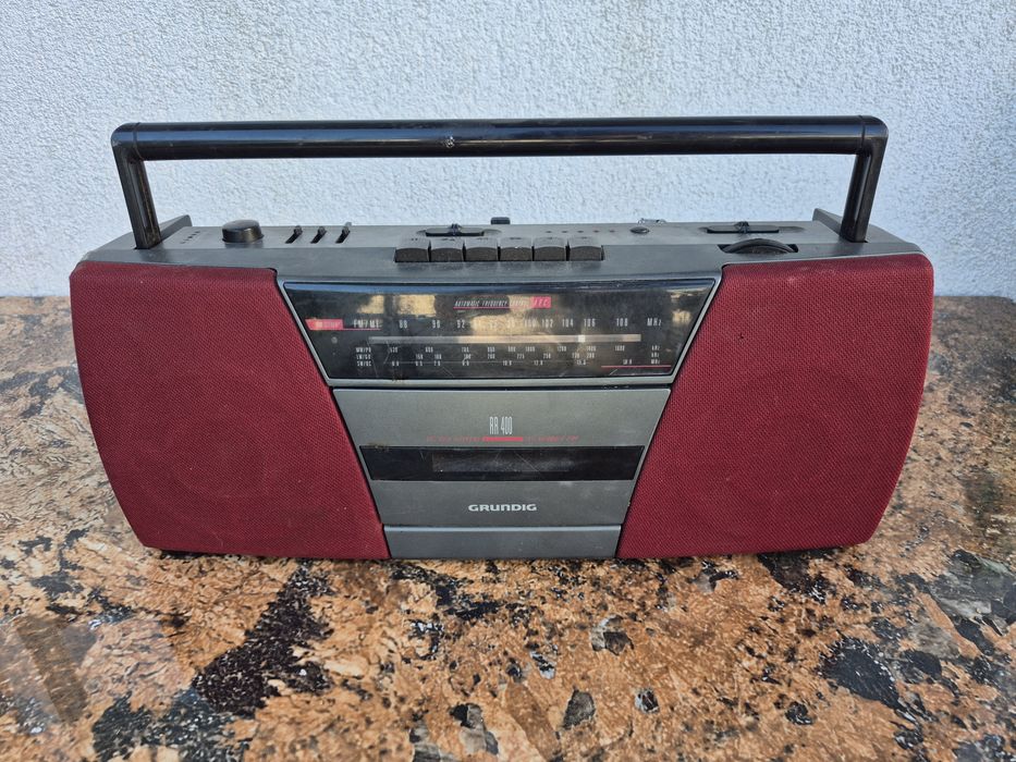 Radio casetofon marca Grunding model RR400 ,made in Germany,