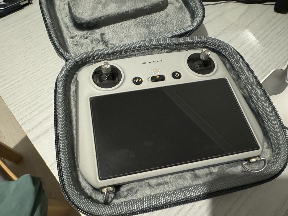 DJI Mavic 3 Pro Три камеры дрон