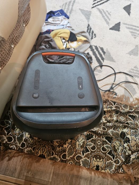 Продам колонку JBL