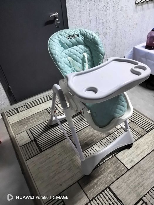 Продам детский столик