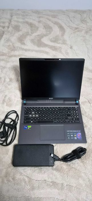 MSI Vector GP68HX 13VH 16" i9-13950HX RTX 4080 32GB 1TB SSD NVME