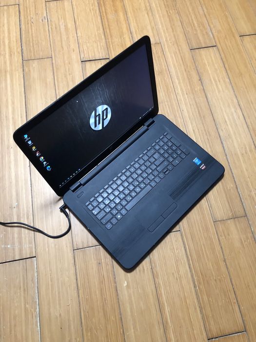 Отличный ноутбук Hp intel i3 видео карта 17/3 Full hd экран срочно