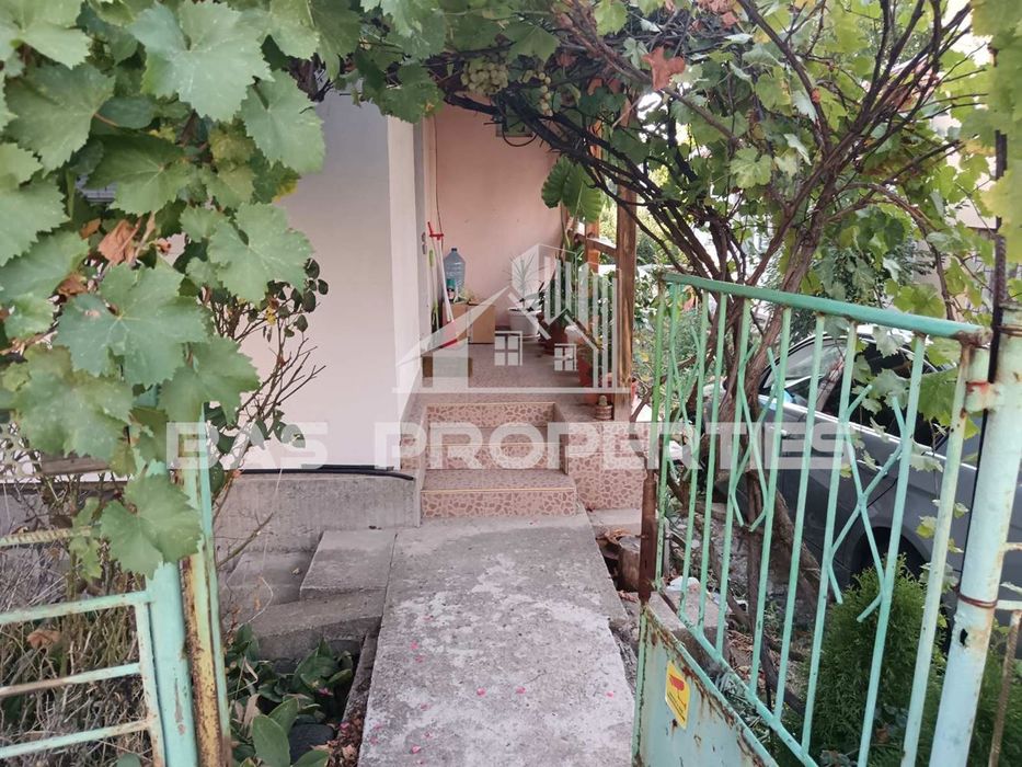 Продава се Къща в Перник, Ралица - 59 кв.м за 2204 €/кв.м - Снимка #2