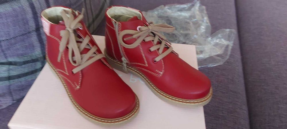 Боти от естествена кожа