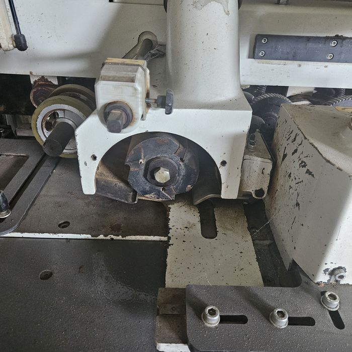 Хасковска четиристранка 4+1 универсална глава ширина 230 мм.височина 1