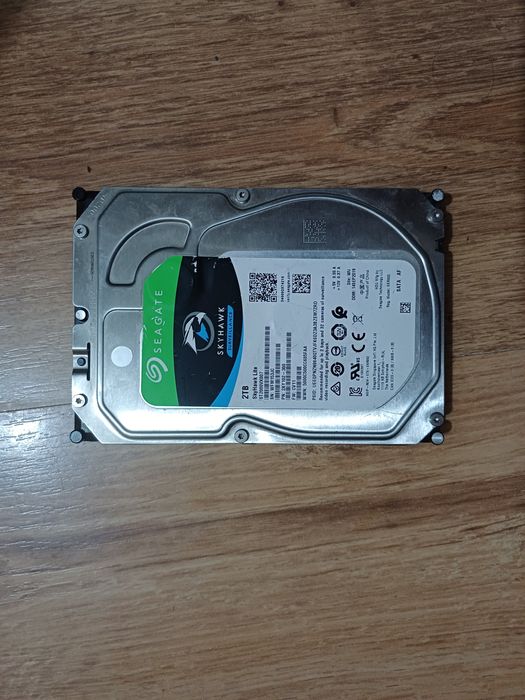 Hard hdd Seagate SkyHawk Lite 2TB SATA3 (ST2000VX007)
Este testat. Far
