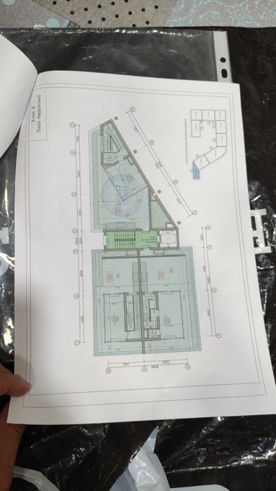Новостройка уй сотилади. Алгаритм31кв. 113кв+80кв терасса 130000$ дог.