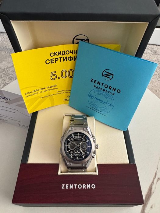 Часы модель Toronto Chronograph