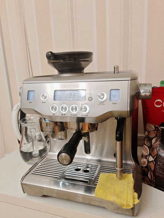 Кофейная станция (кофемашина) Bork C805