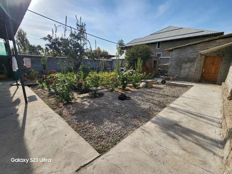 Ховли жой 5 соток  Сотилади !