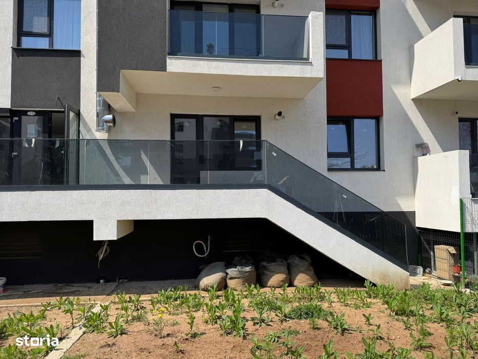 Aparatment 52 mp + Curte Proprie 55mp + Loc de parcare Subteran