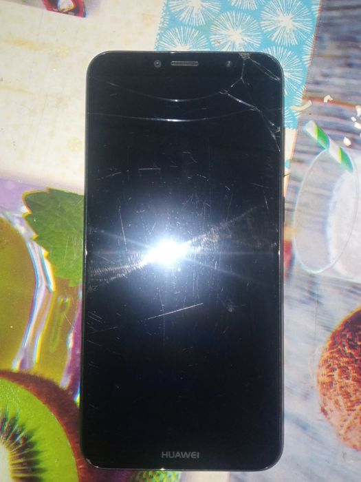 HUAWEI Y  prime  б.у