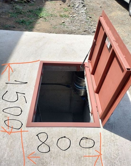 Capace metalice pentru beci/pivniță + scări metalice robuste