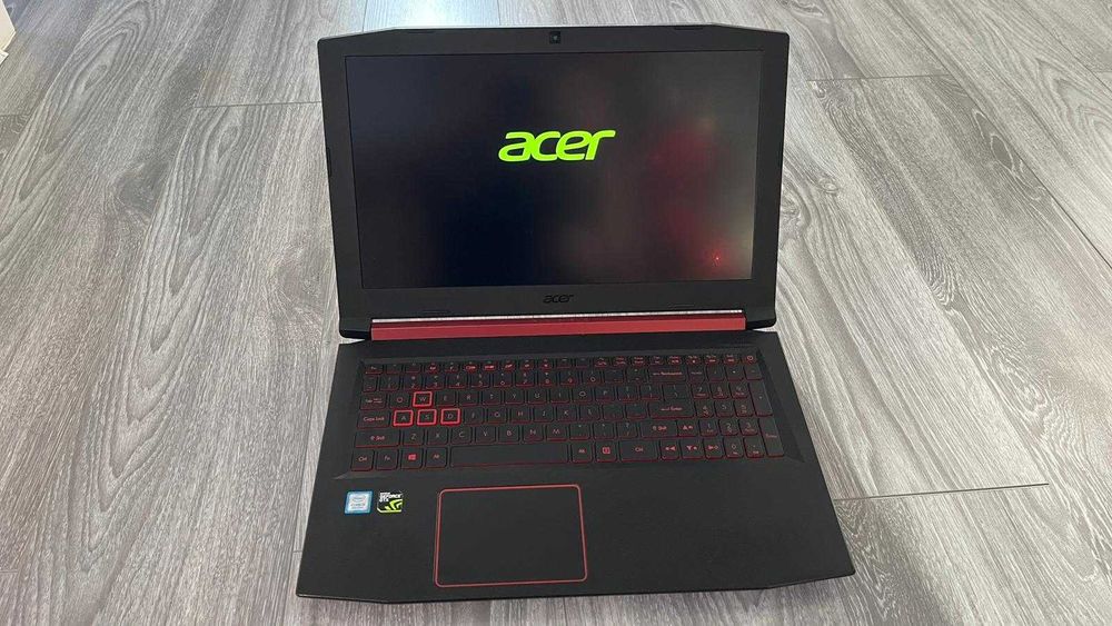 Laptop Acer Nitro 5 (AN515-52-512J) - in cutie cu bon de la Altex