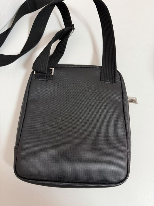 Продам барсетку мужскую Lacoste