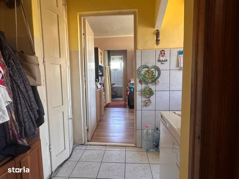 Apartament cu 3 camere in zona Cantemir din Oradea — fotografia 1