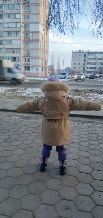 Продам зимнию куртку