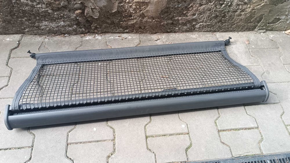 Volvo v50  преградна мрежа