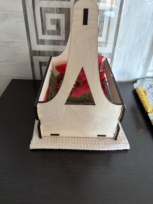 Корзинка деревянная новая небольшая