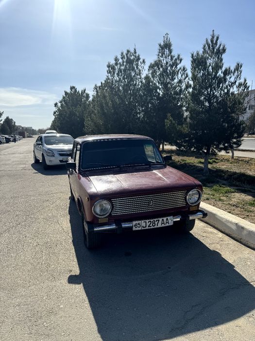 Жигули Ваз 21 01 холати яхши асвэжит болган, йили 1974,  бензин,
