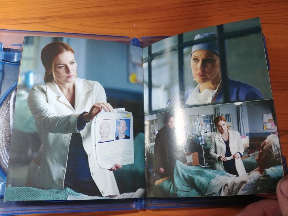 Продаю Bluray диск Секретные Материалы ( 2 Bluray)