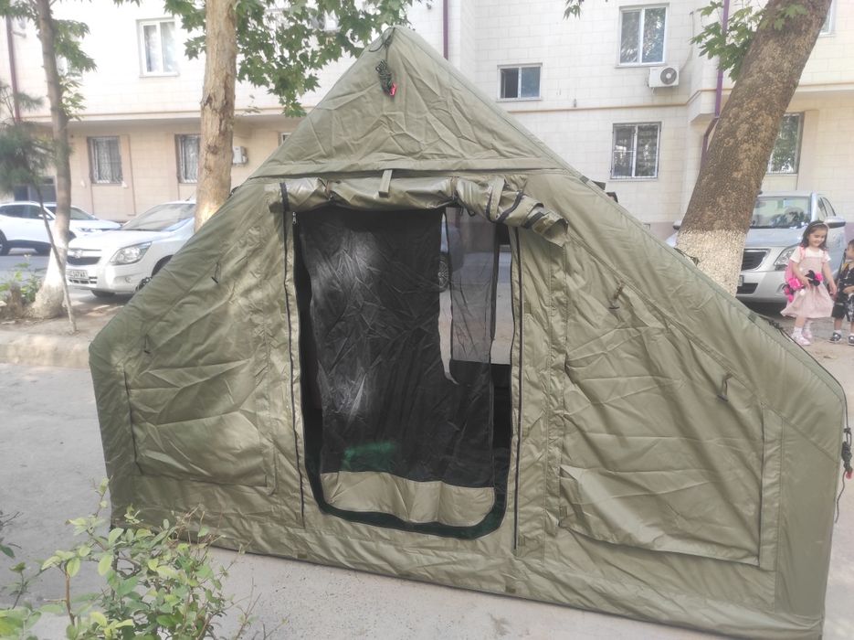 Надувная палатка