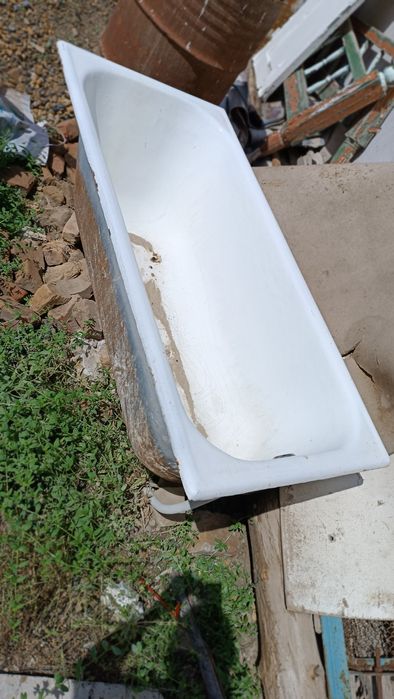 Vanna chugunniy sotiladi