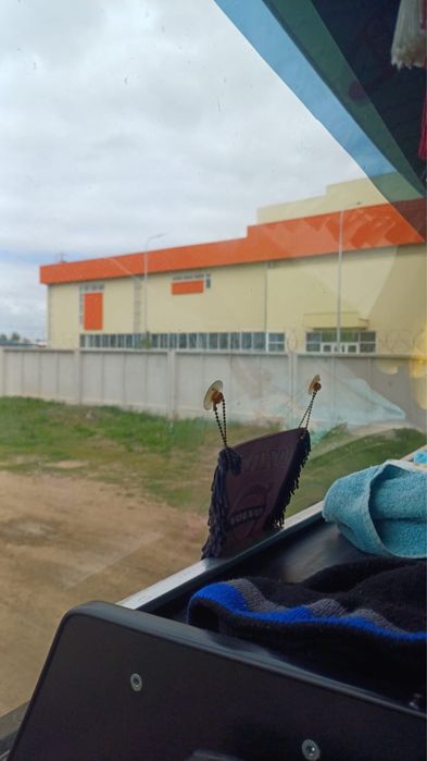 Продам б/у авто шины 12R20