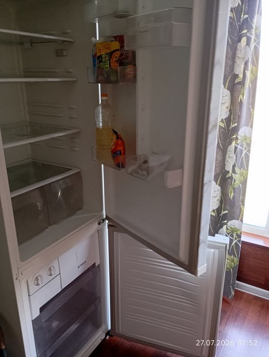 Продам холодильник
