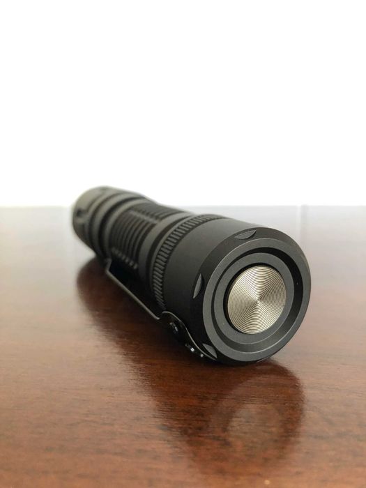 Lanterna 5200 lumeni sofirn sc 33