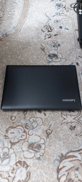 Ноутбук lenovo //