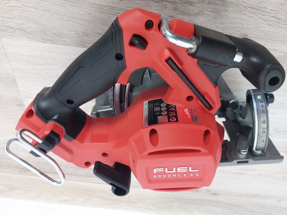 Circular milwaukee M18 FCS552, nou fără panza